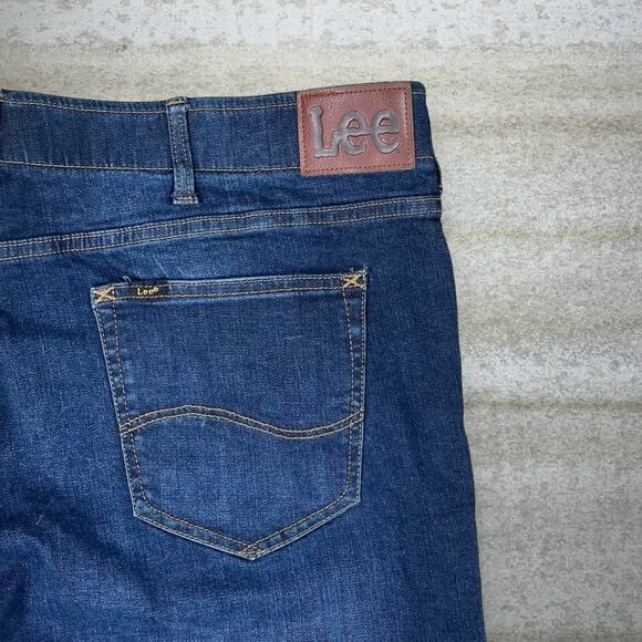 Vintage Y2K Lee Jeans 42x30 Straight Fit Tapered Leg Dark Wash Extreme Motion - Picture 3 of 4